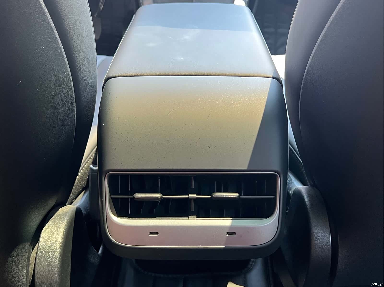 Tesla Model 3, 2022 10