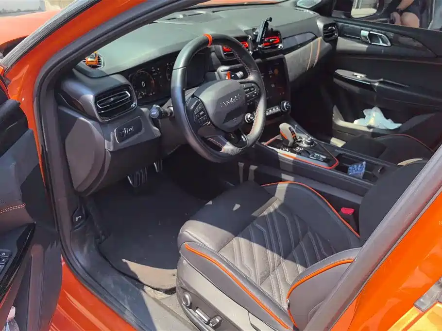 Lynk & Co 02 Hatchback