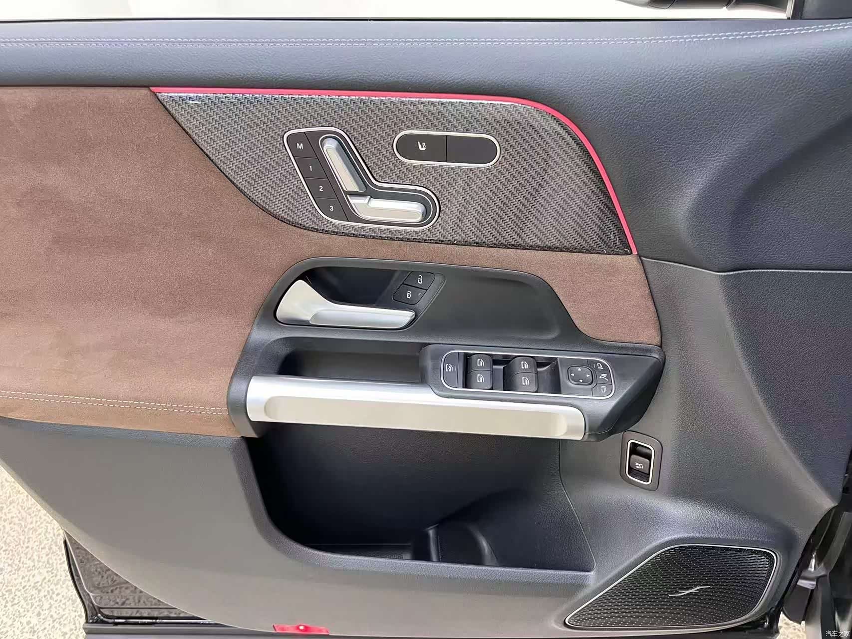 Mercedes-Benz GLB, 2024 12