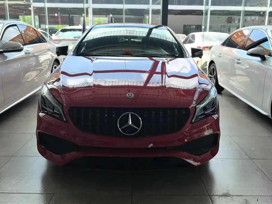 Mercedes-Benz CLA Mercedes-Benz CLA