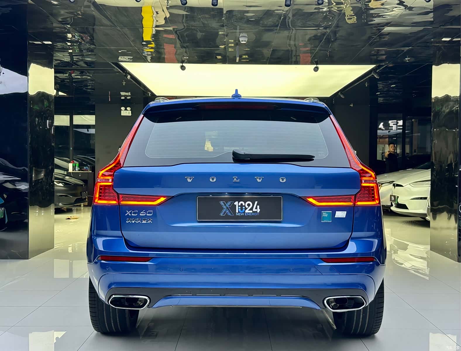 Volvo XC60, 2020 все фото