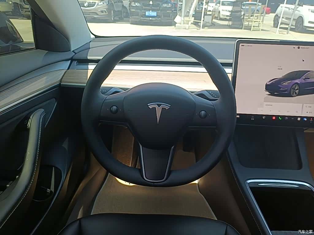 Tesla Model 3, 2023 11