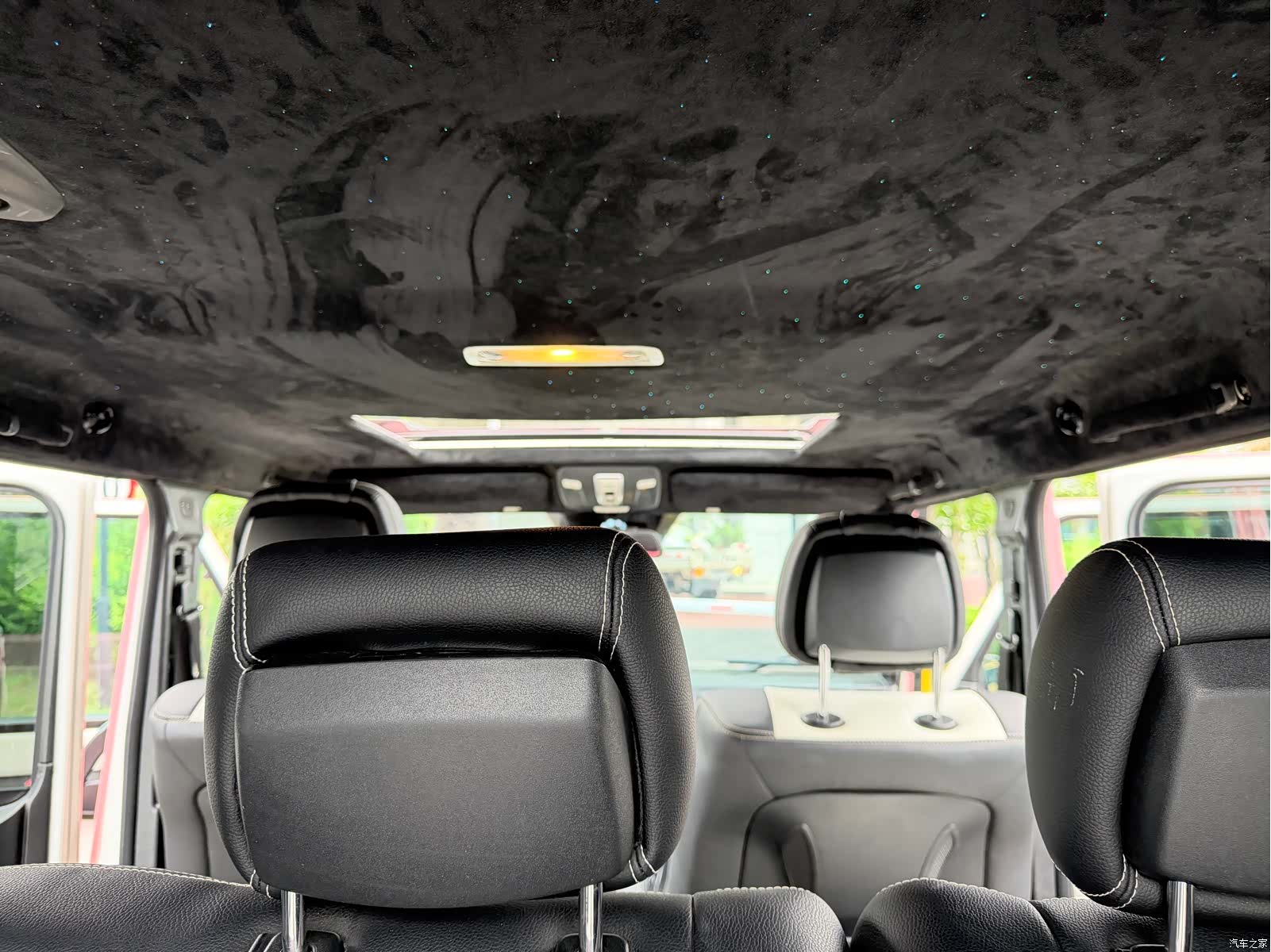 Mercedes-Benz G-Class, 2015 18