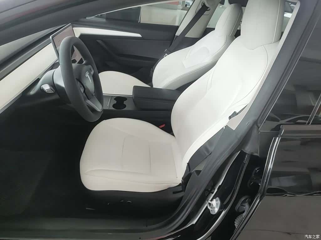 Tesla Model 3, 2022 11