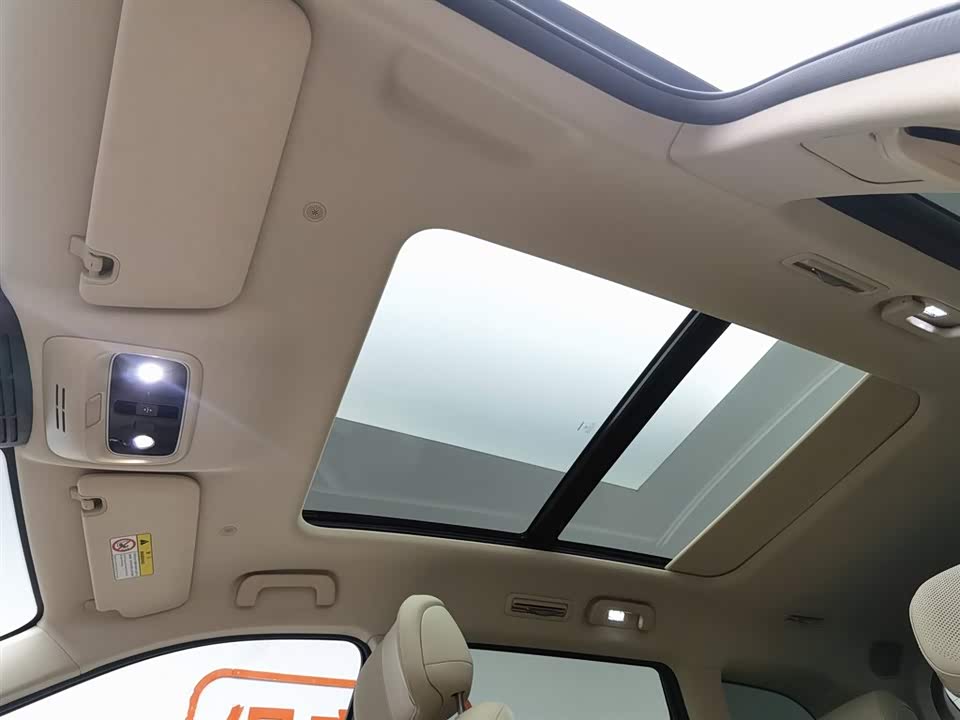 AITO Ask the world M7