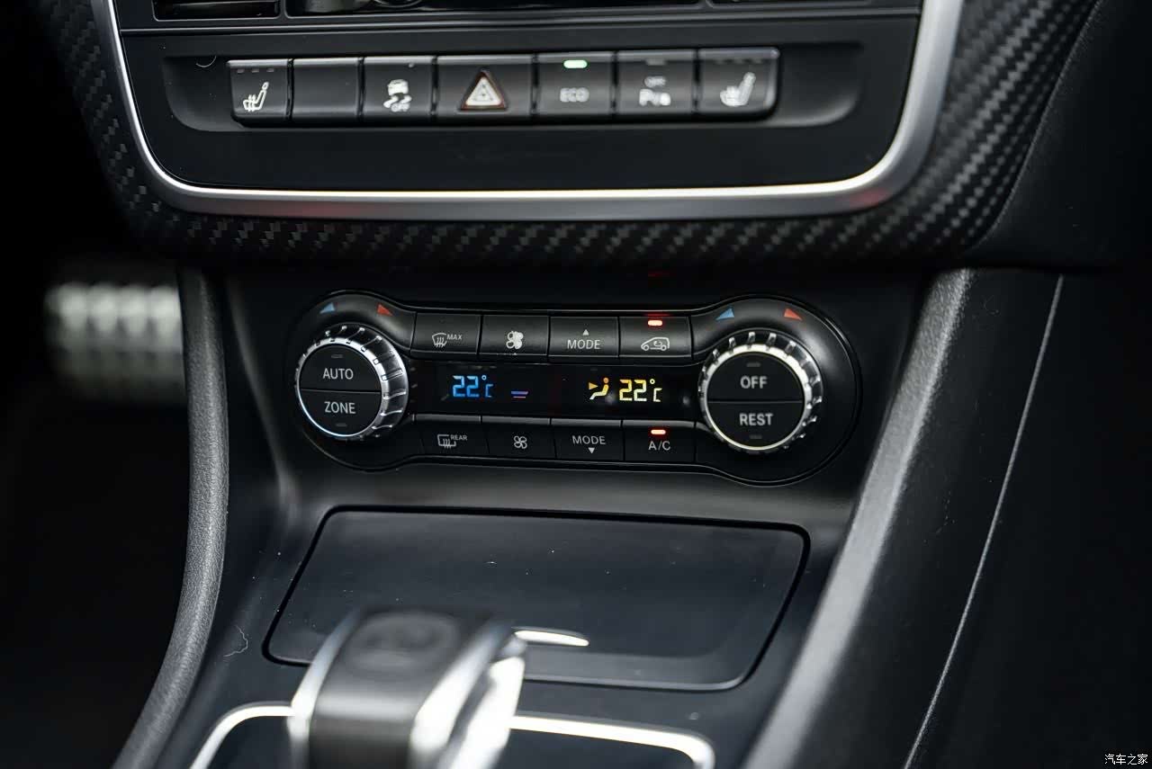Mercedes-Benz A-Class, 2015 9