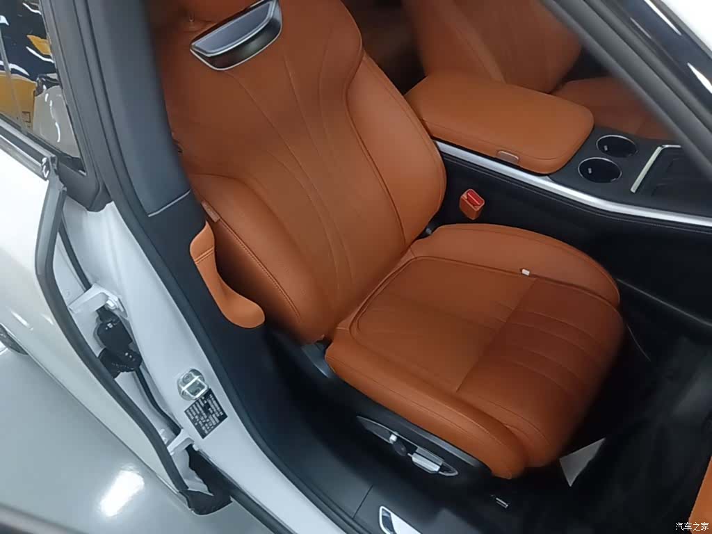 Xpeng G9, 2023 25