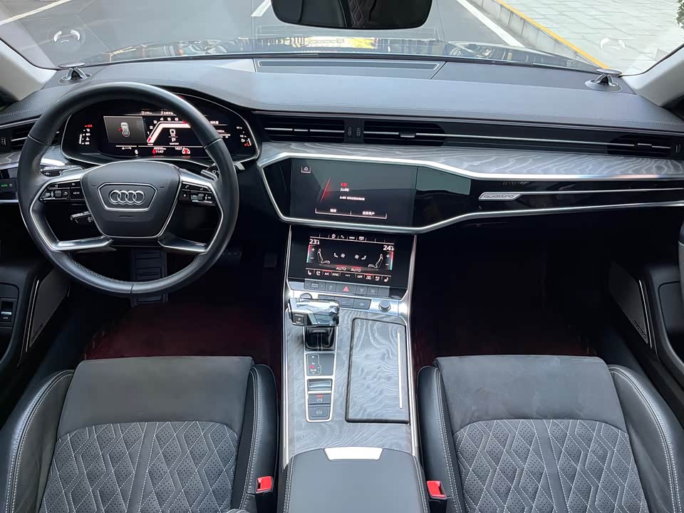 Audi A7L