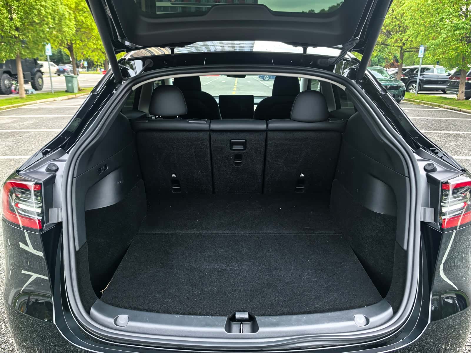 Tesla Model Y, 2022 14