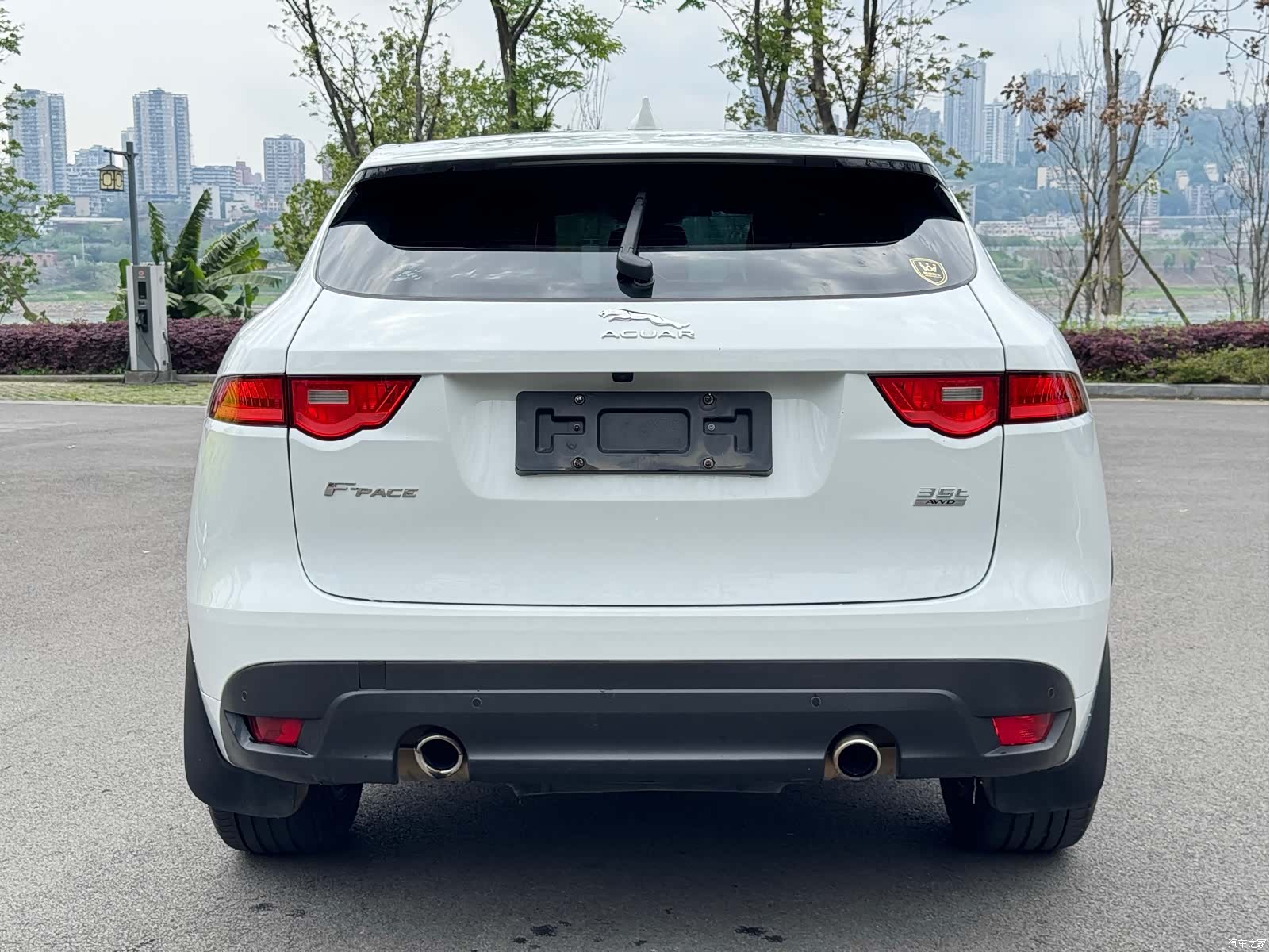 Jaguar F-PACE, 2017 10