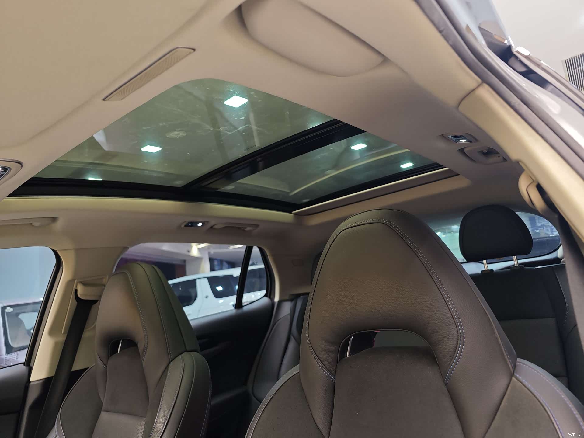 Lynk & Co 01, 2019 13