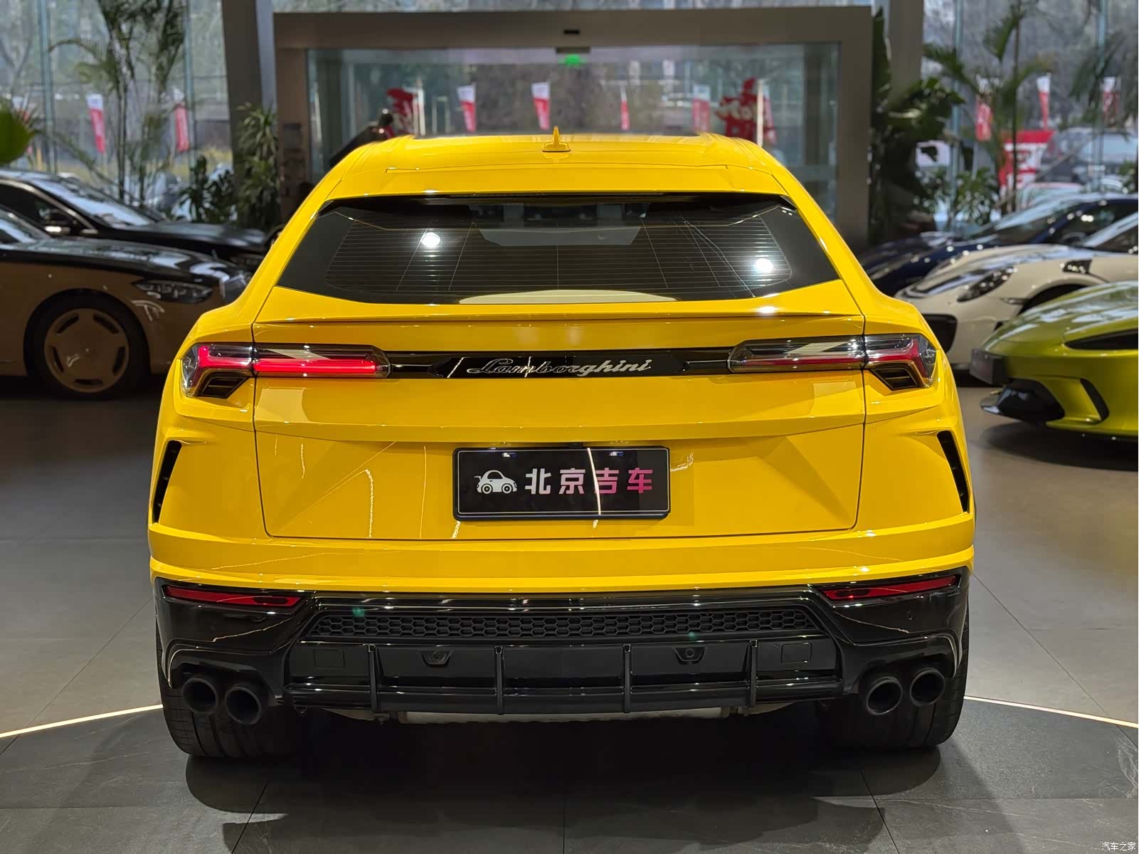 Lamborghini Urus, 2019 4