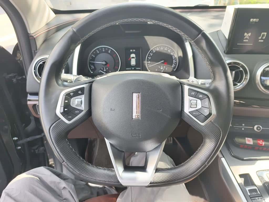 WEY VV5, 2018 3