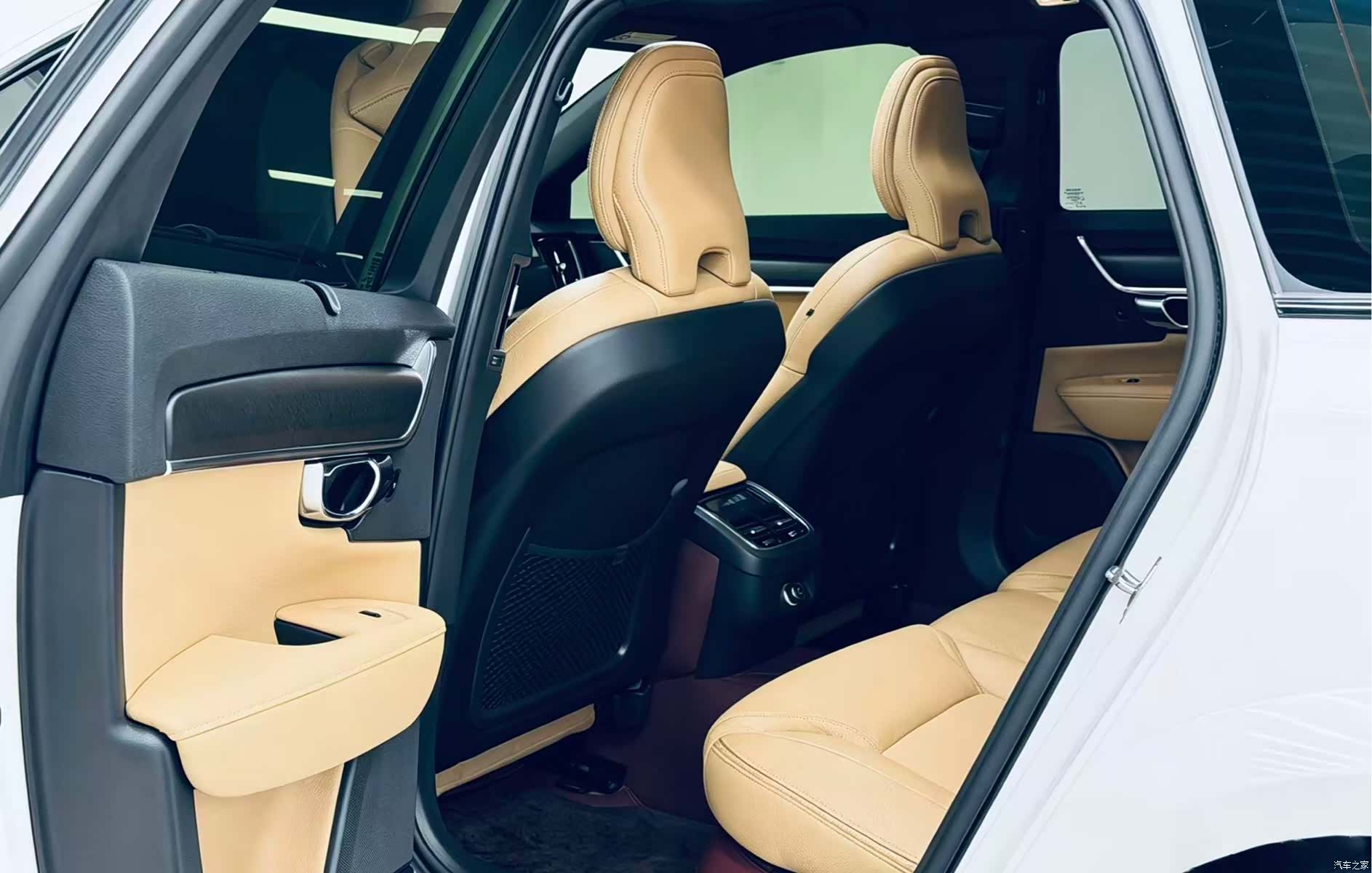 Volvo V90, 2018 10