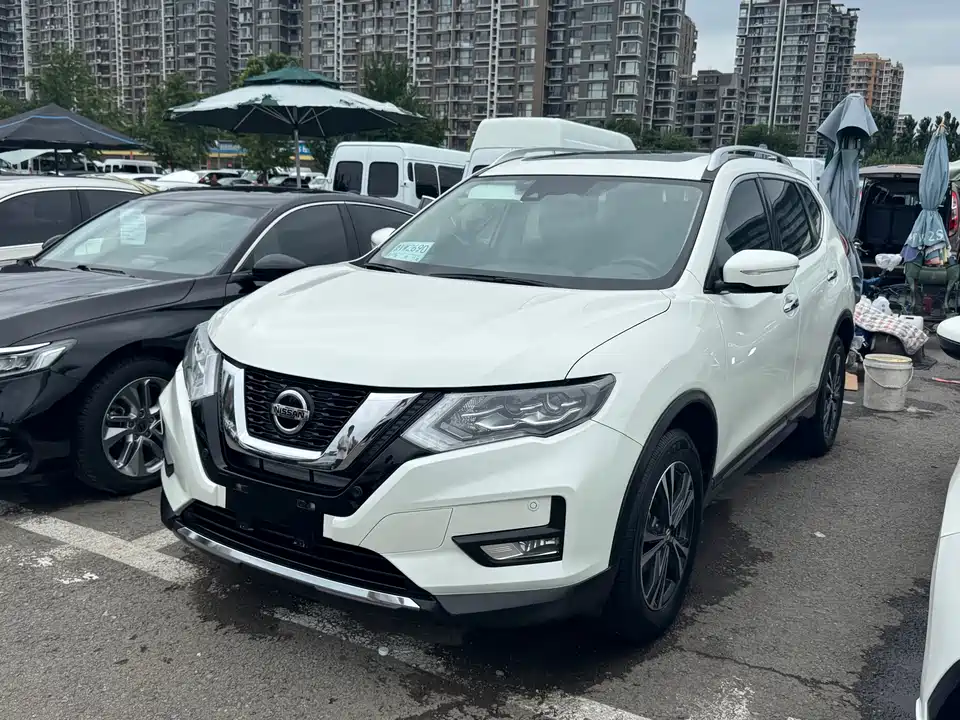 Nissan Qijun