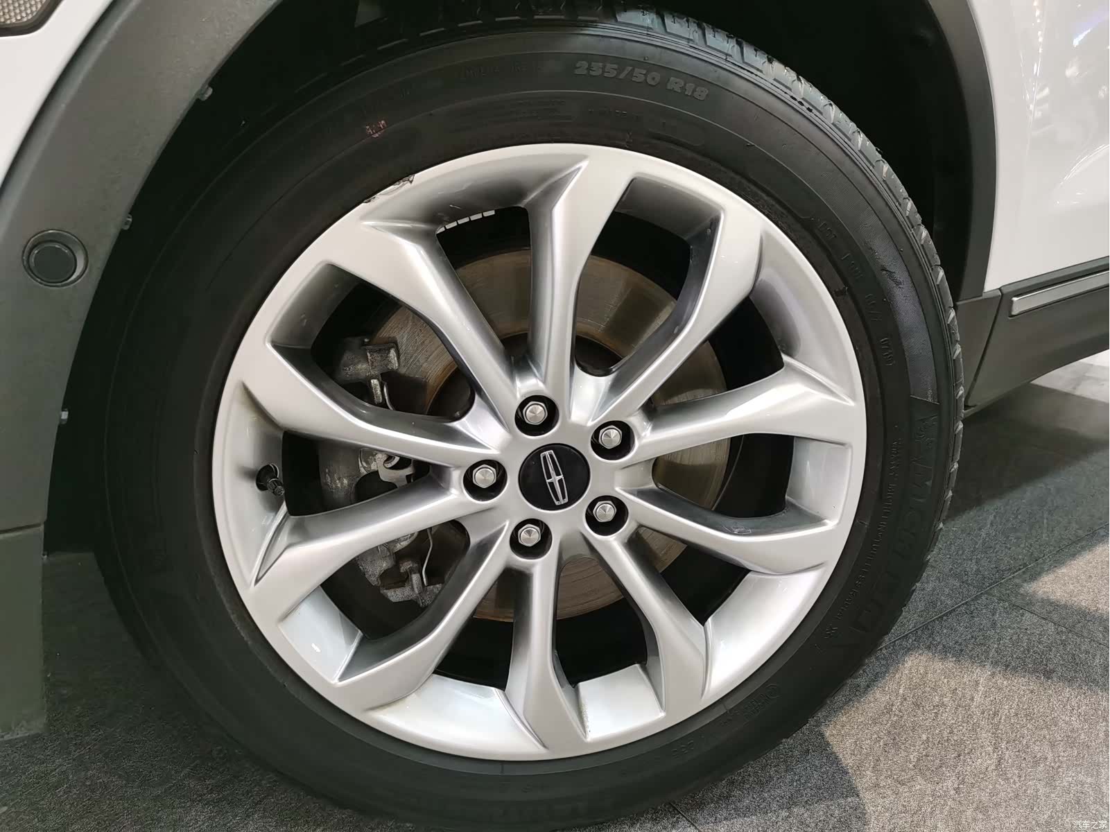 Lincoln MKC, 2019 15
