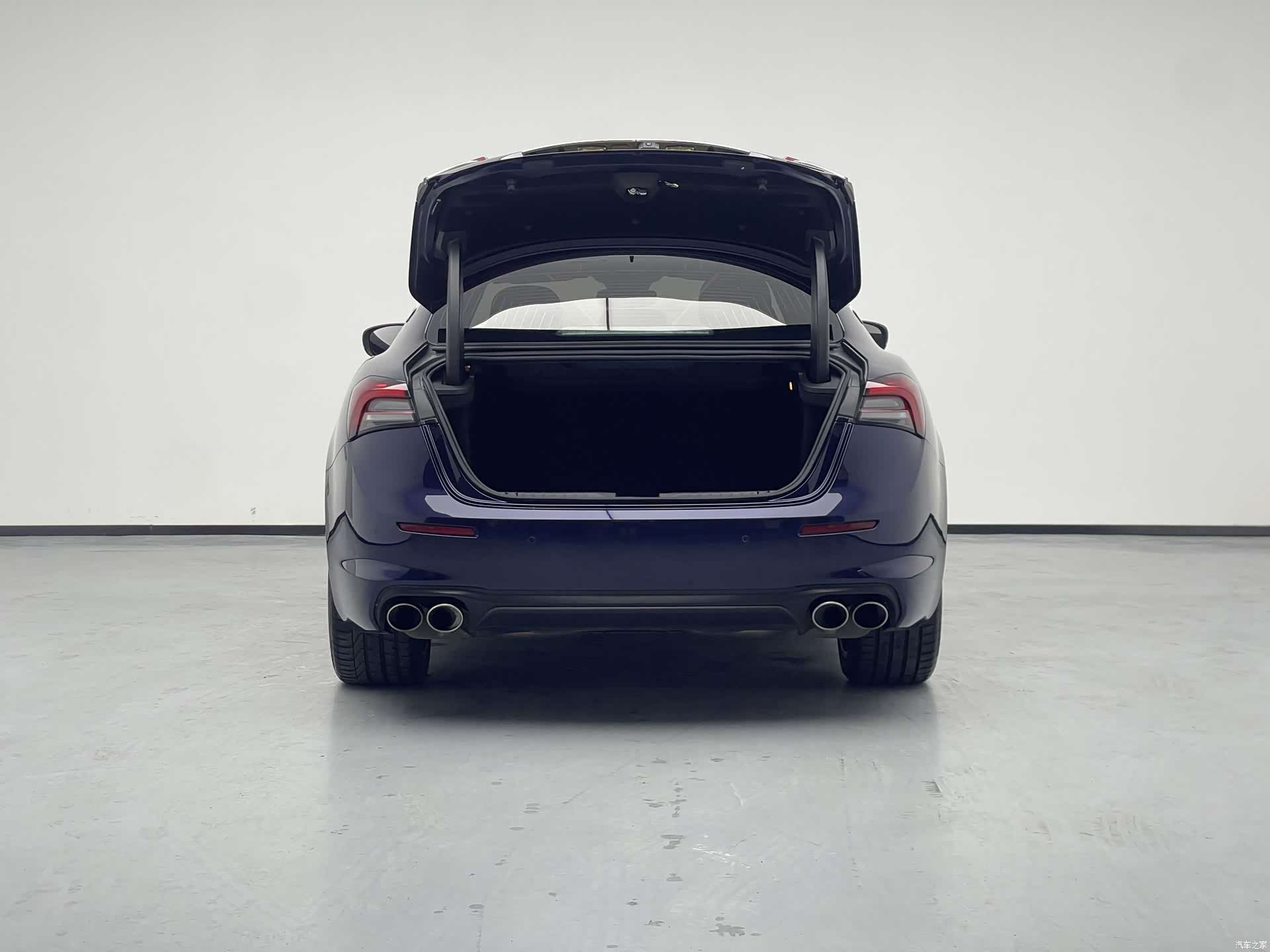 Maserati Ghibli, 2021 16
