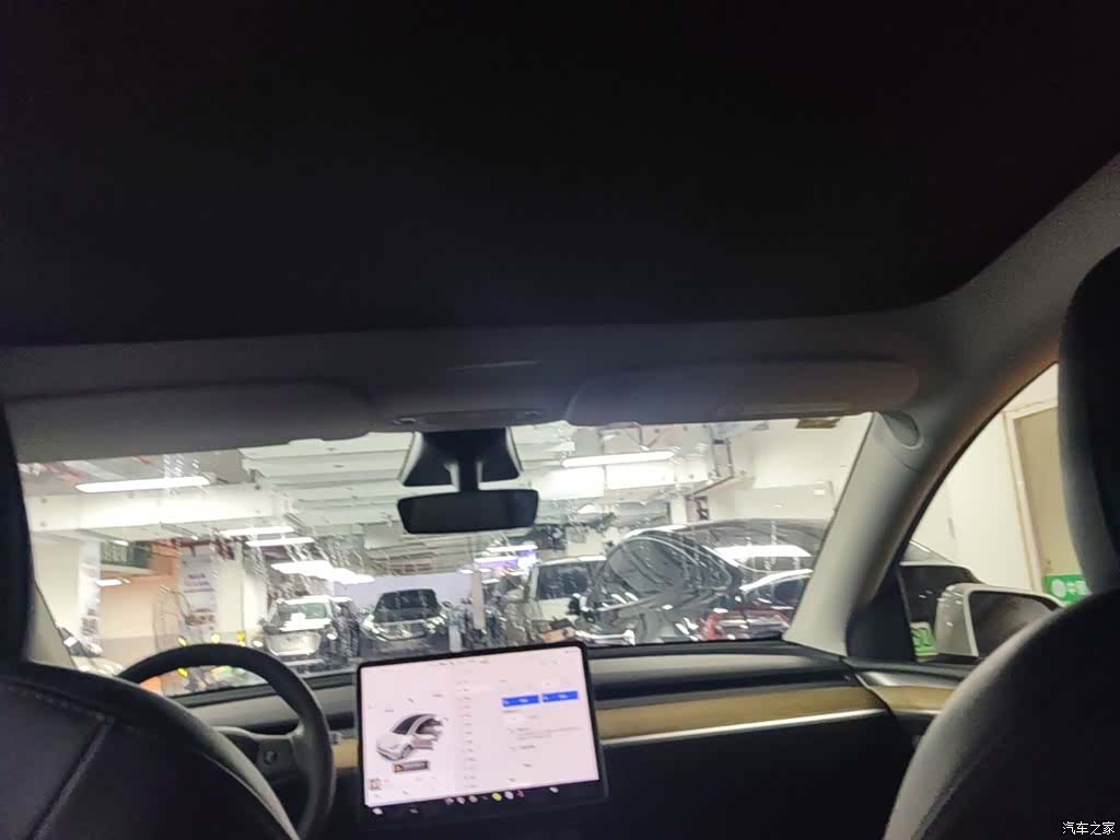 Tesla Model Y, 2021 18