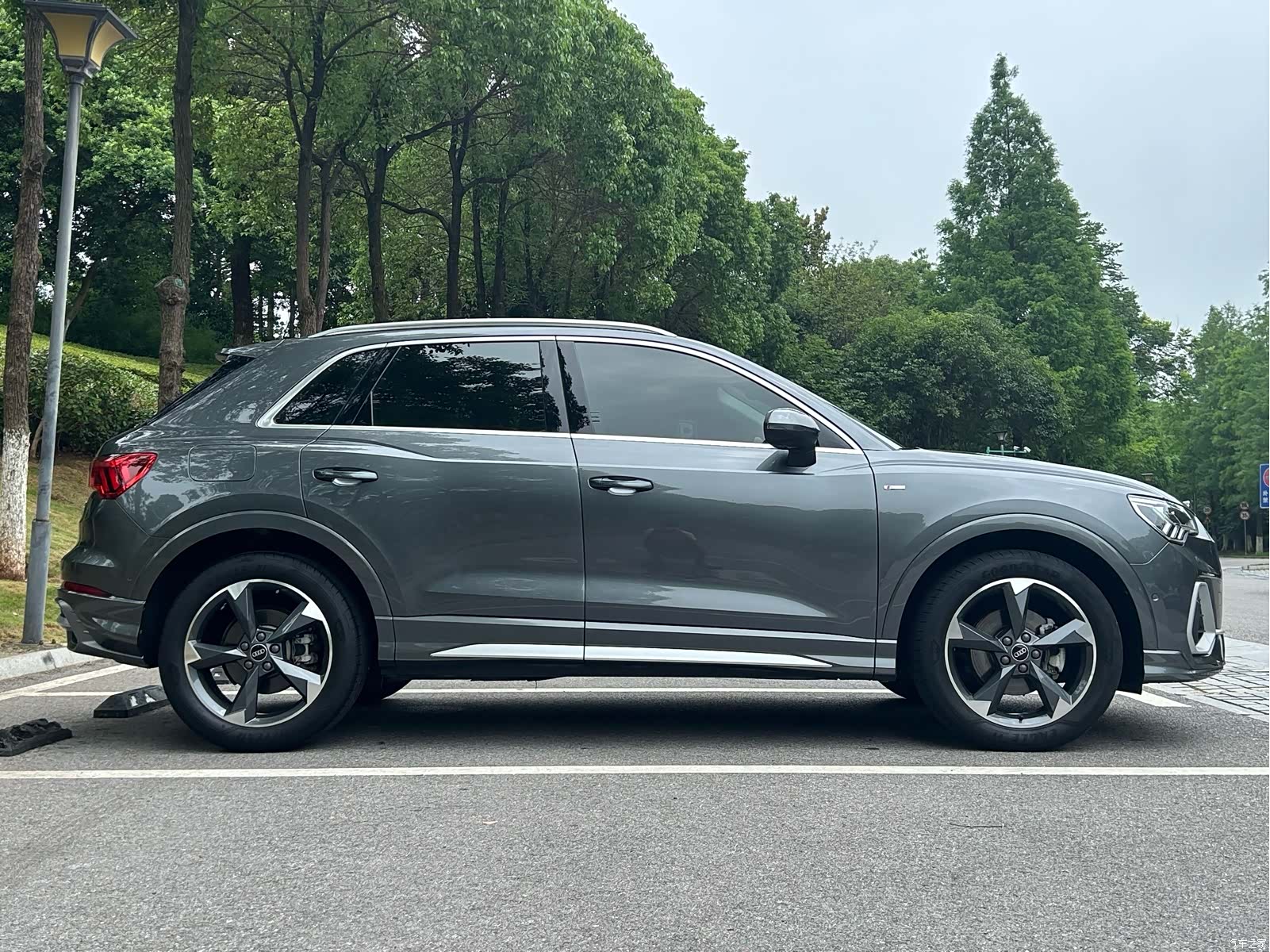 Audi Q3, 2022 4