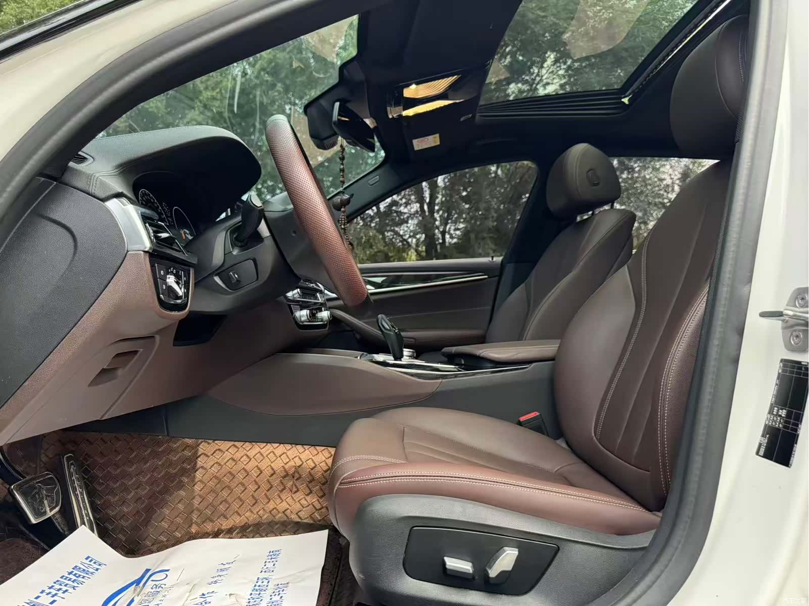 BMW 5 Series, 2019 все фото