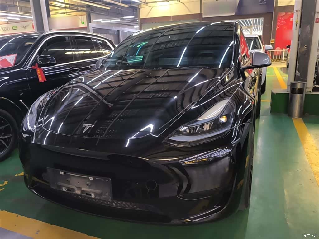 Tesla Model Y, 2023 3