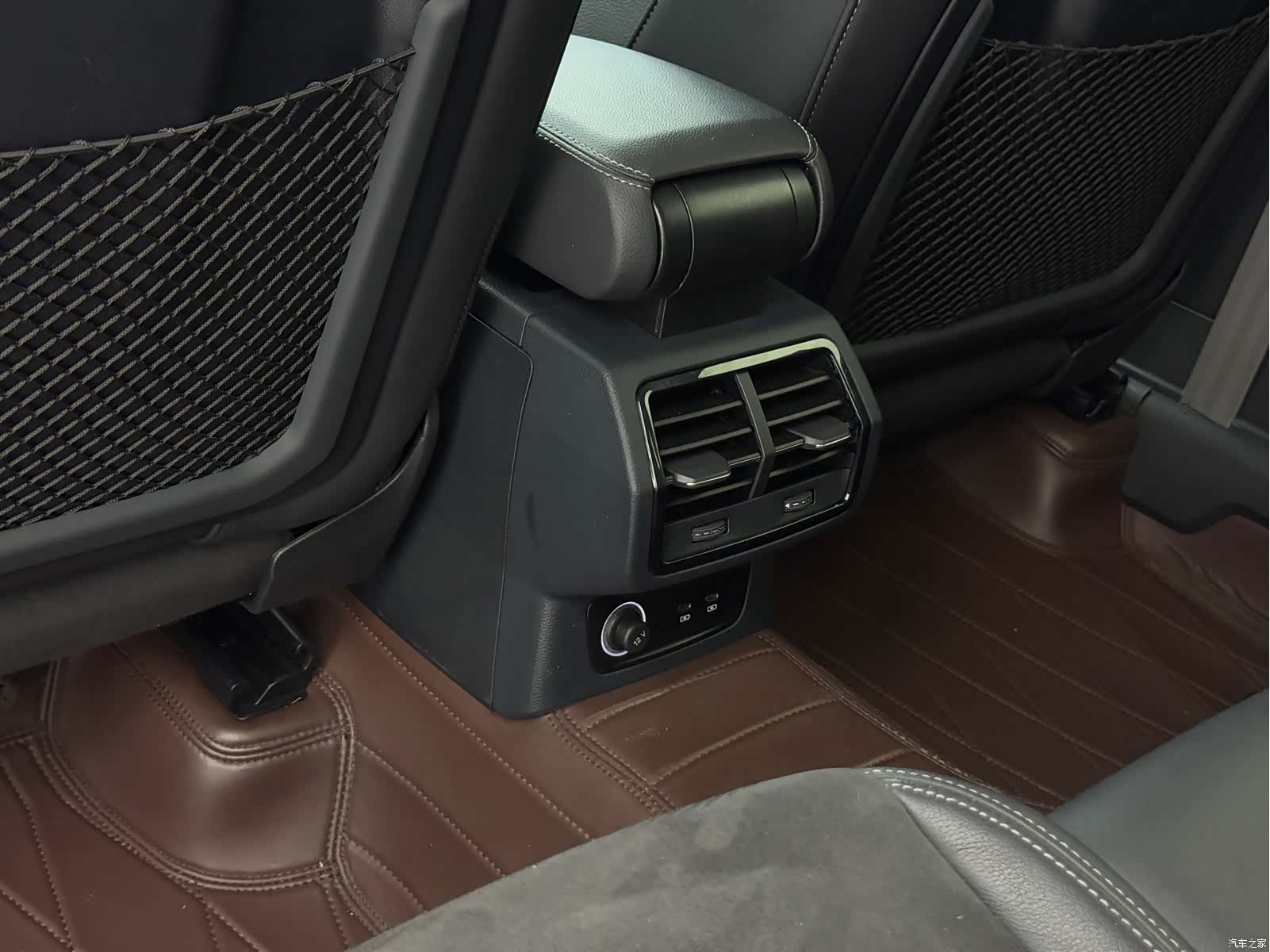 Audi Q3, 2022 13