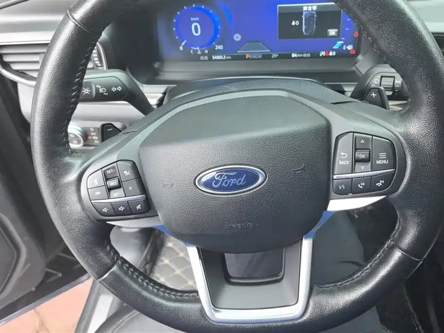 Ford Explorer Ford Explorer