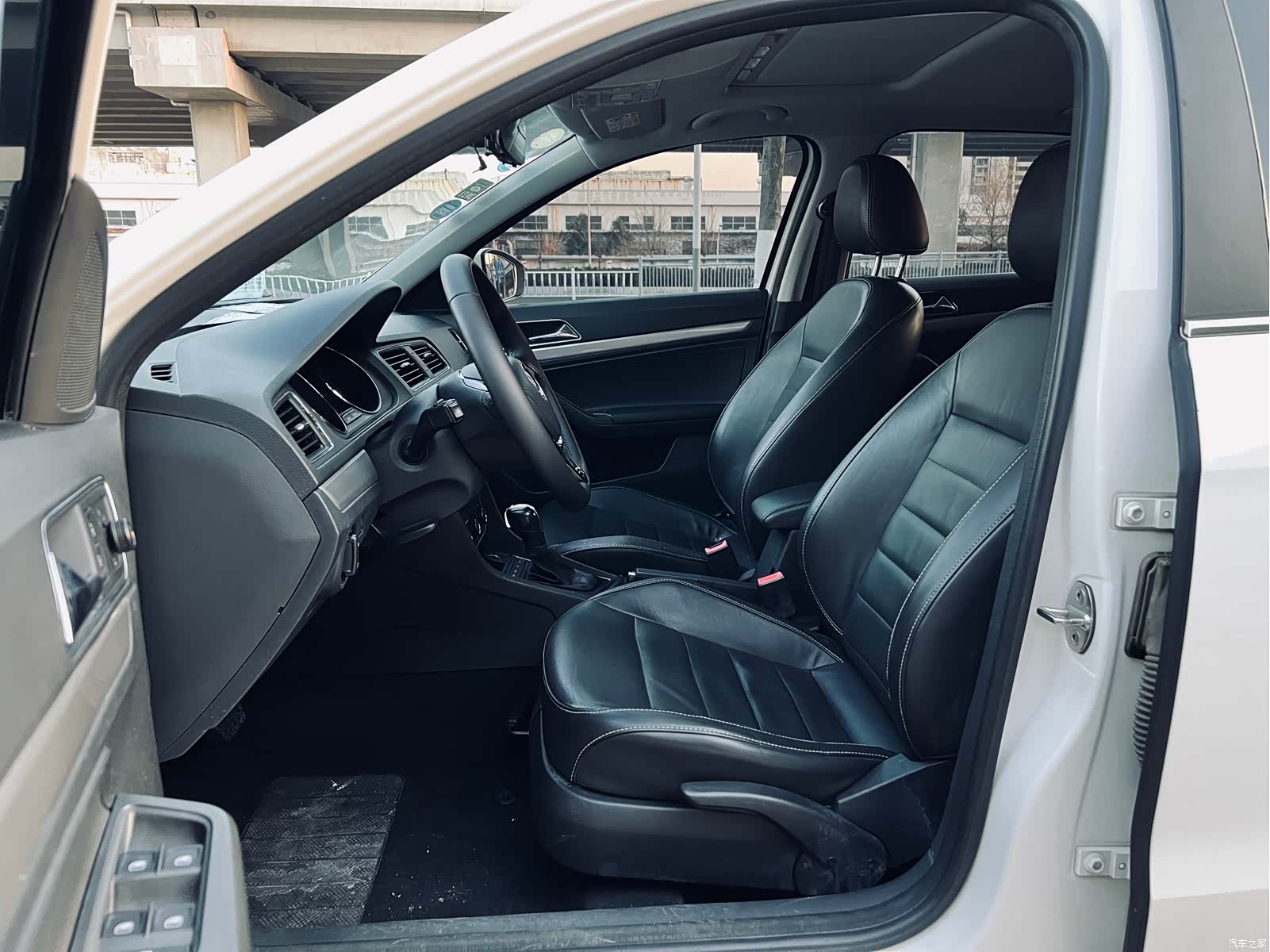 Volkswagen Lavida, 2017 12