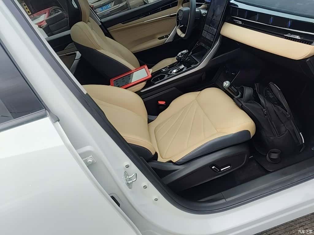 Geely Boyue, 2023 25