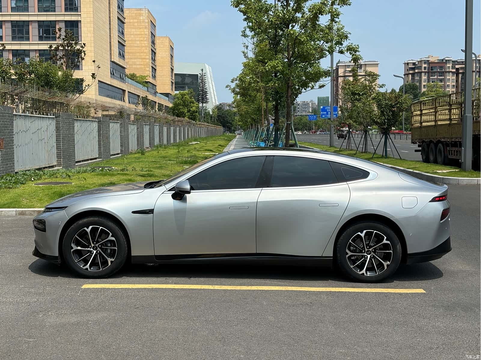Xpeng P7, 2023 13
