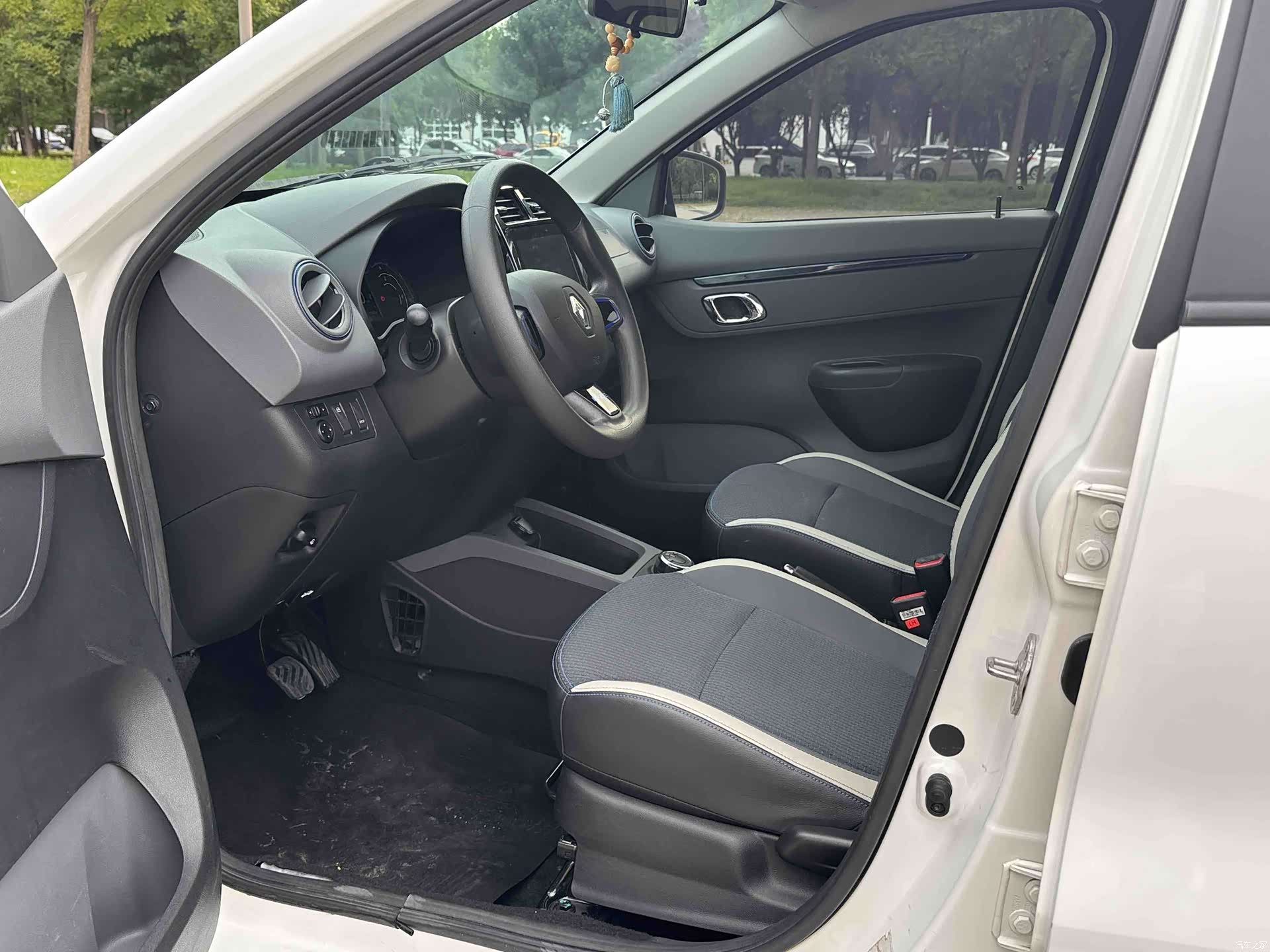 DongFeng e, 2019 8
