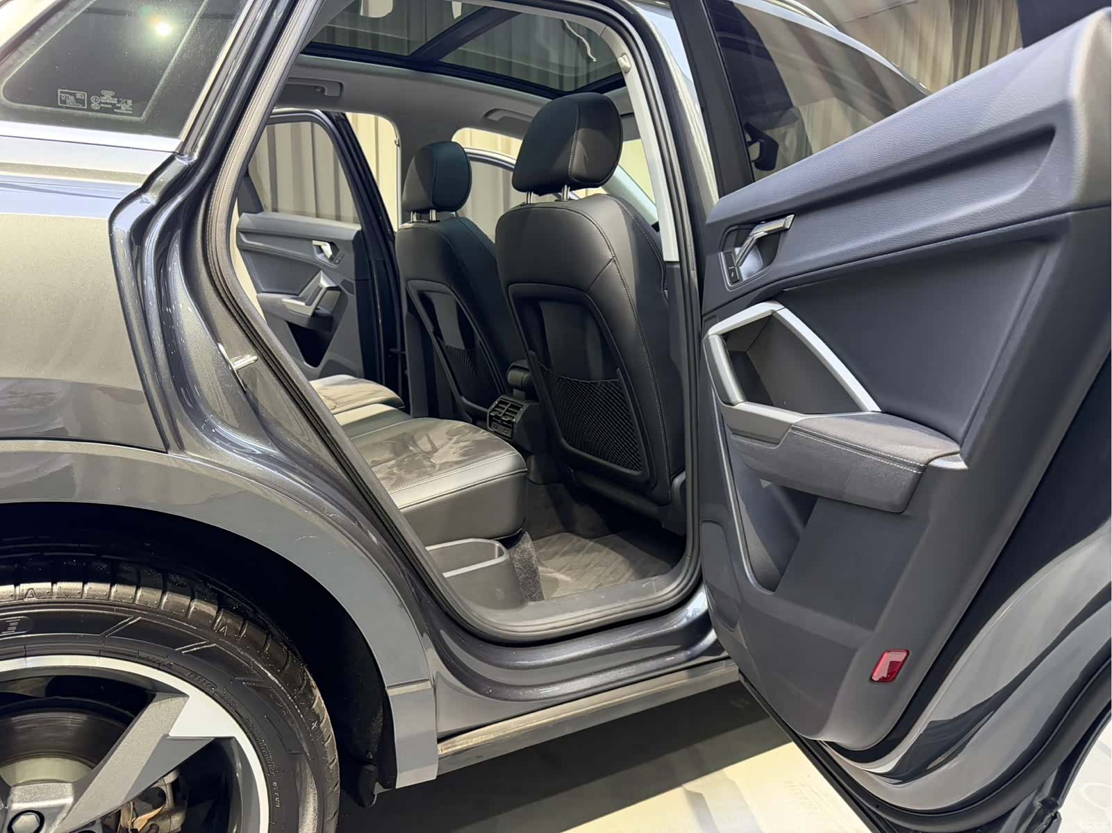 Audi Q3, 2022 11