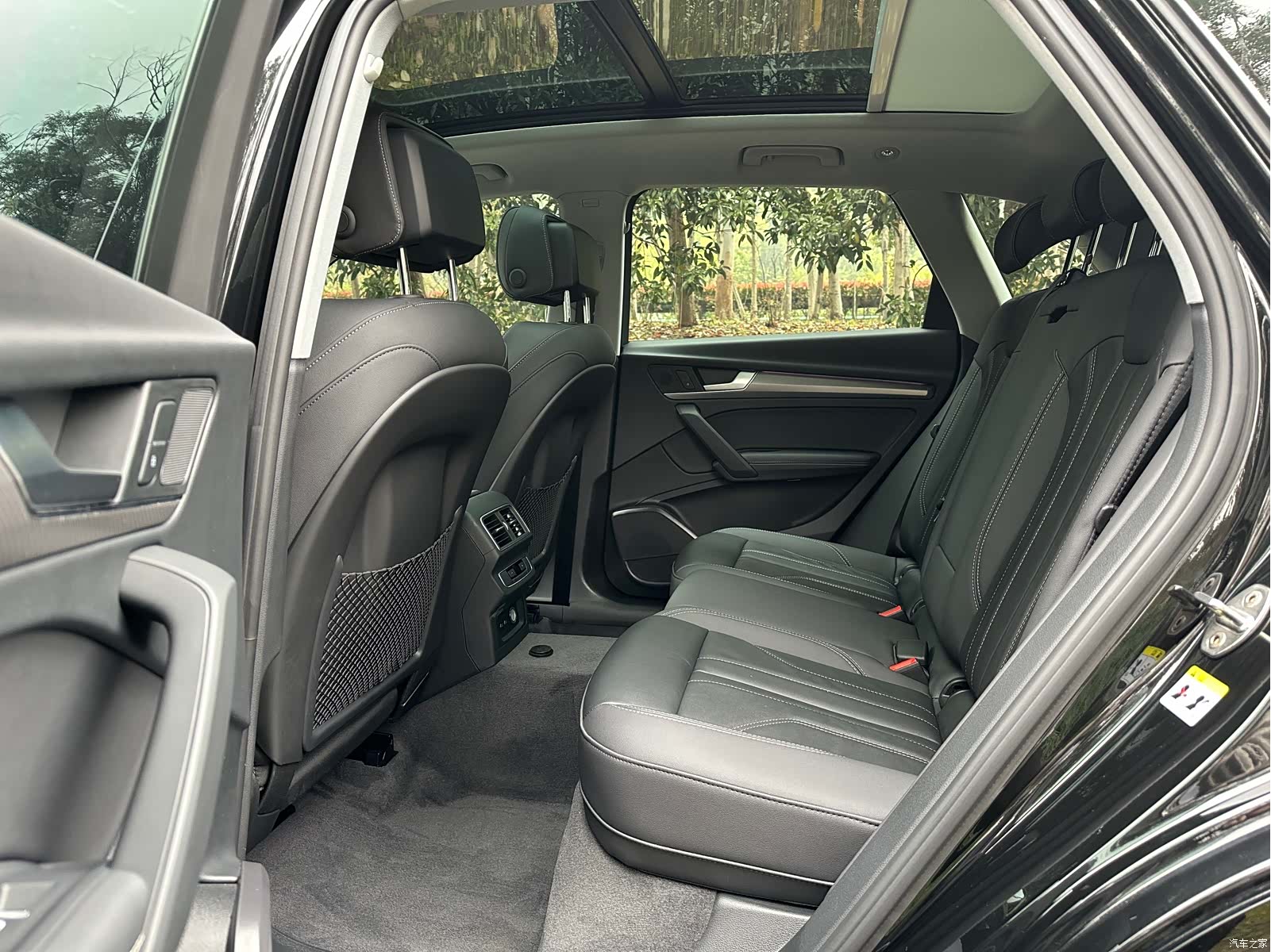 Audi Q5L, 2022 10