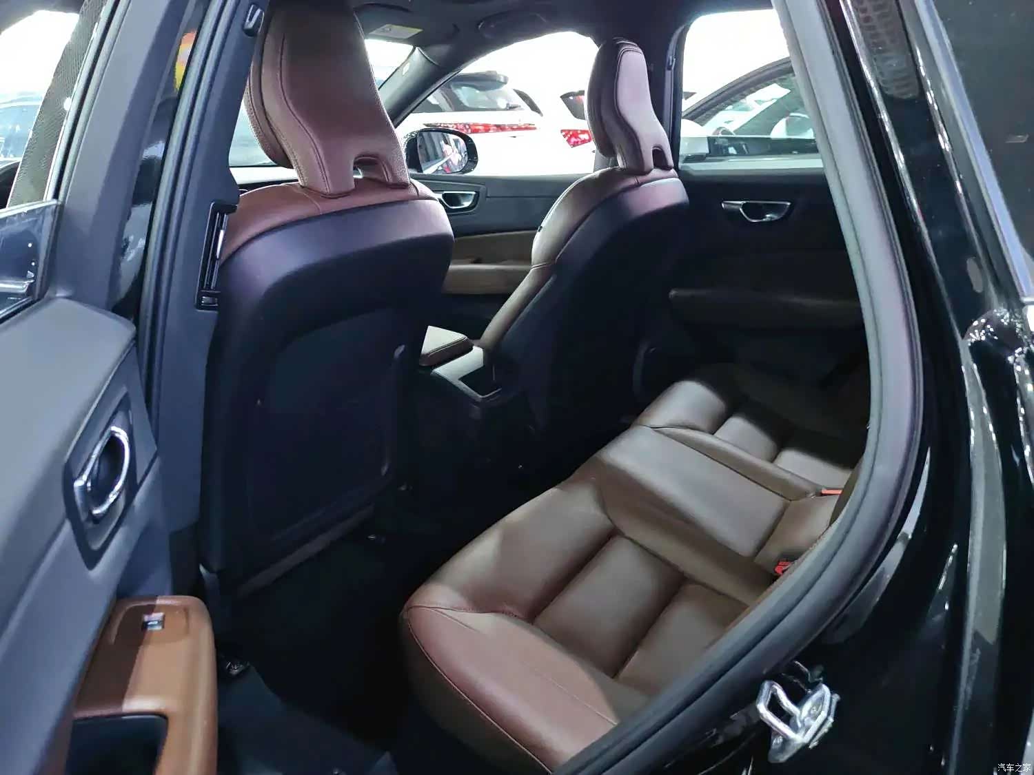 Volvo XC60, 2021 8