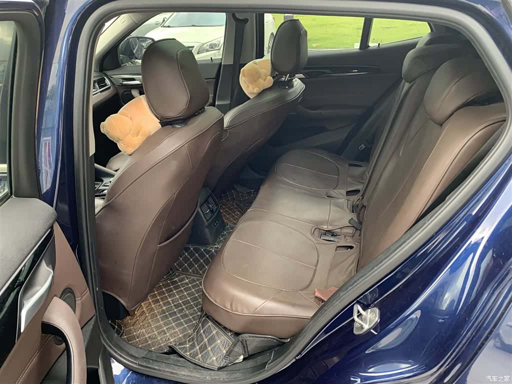 BMW X2, 2020 все фото