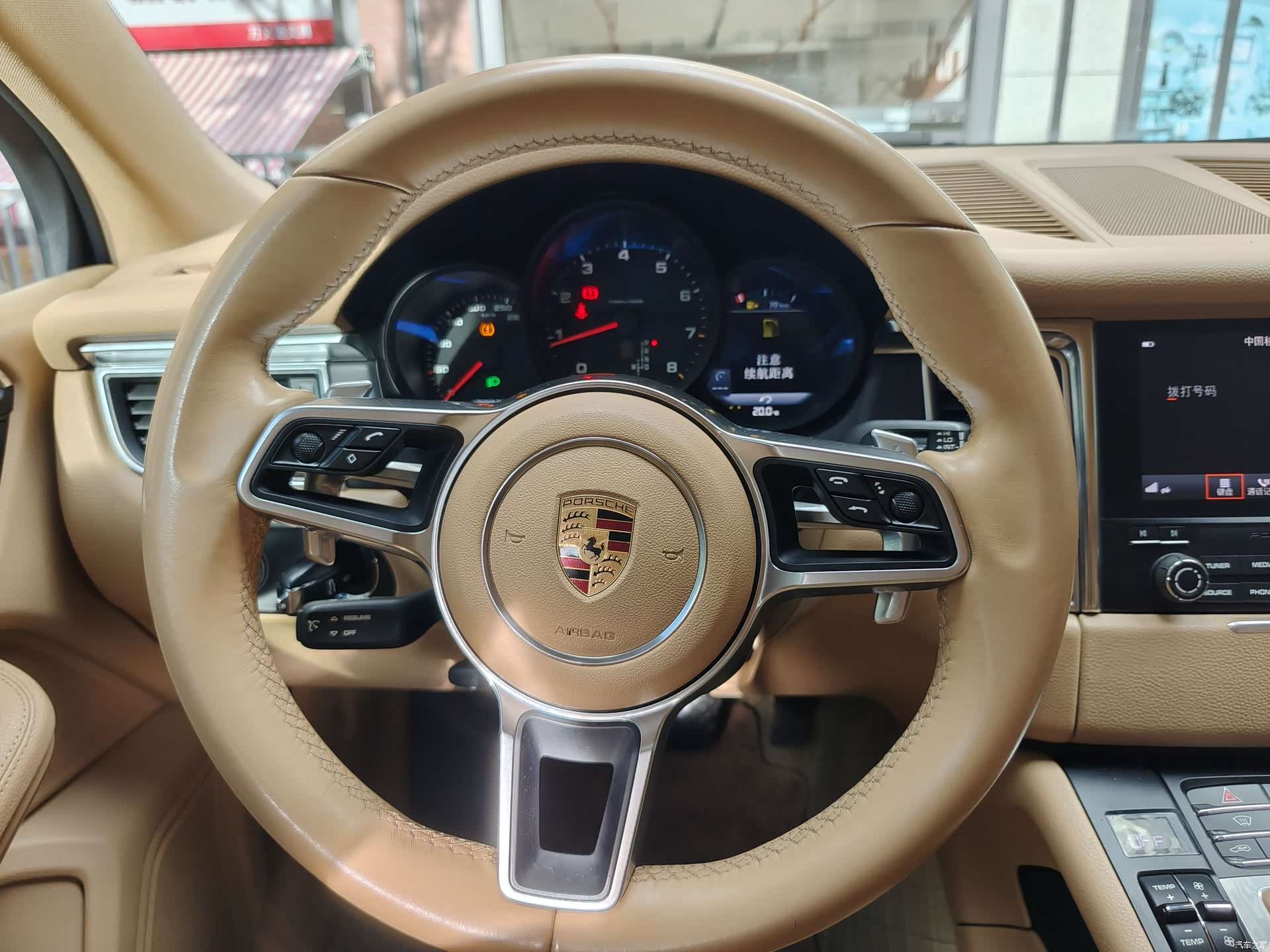 Porsche Macan, 2016 11