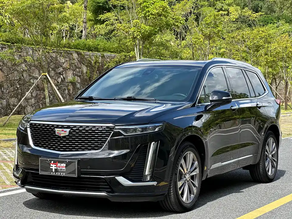 Cadillac XT6