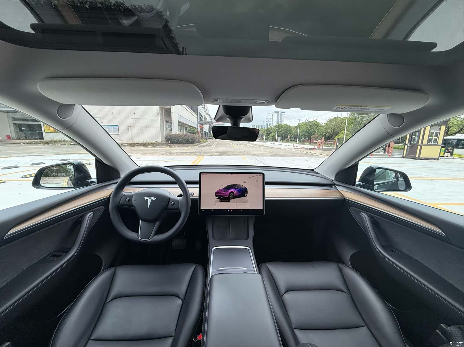Tesla Model Y, 2022 7