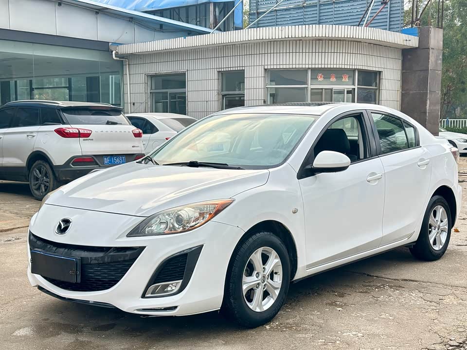 Mazda 3 star Cheng