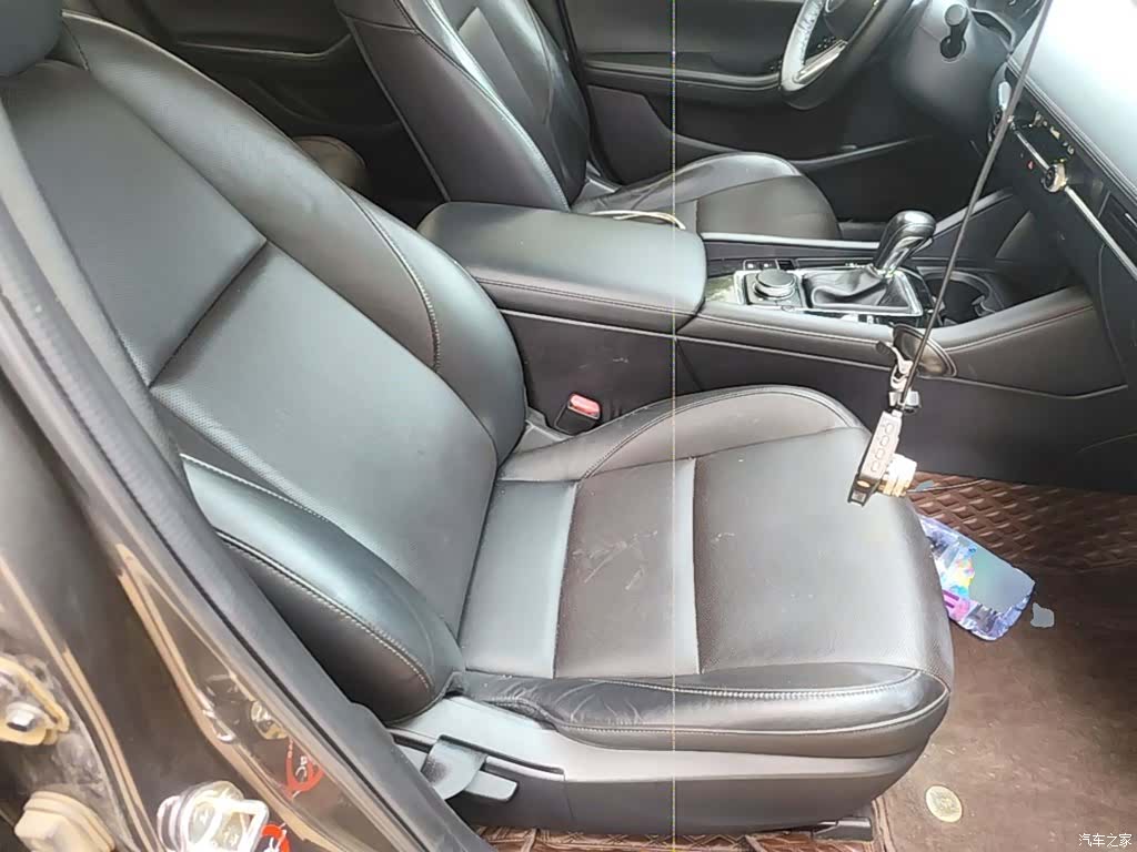Mazda Mazda3, 2020 25