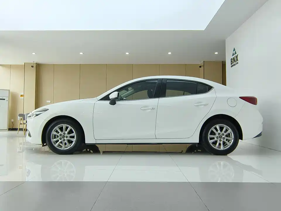 Mazda 3 Angkesaila