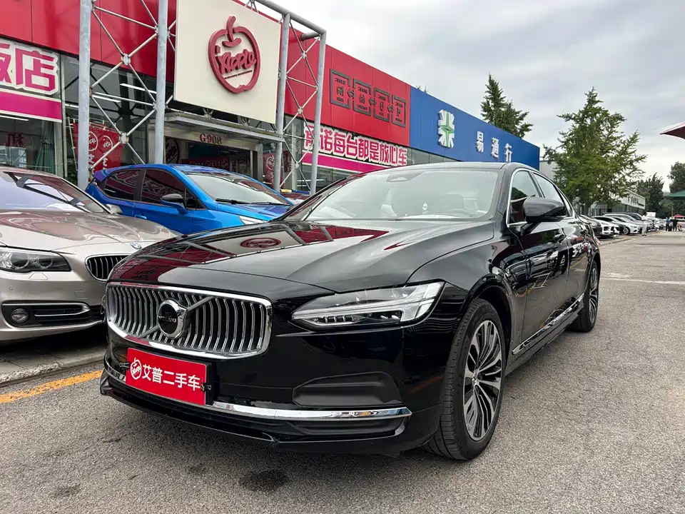 Volvo S90