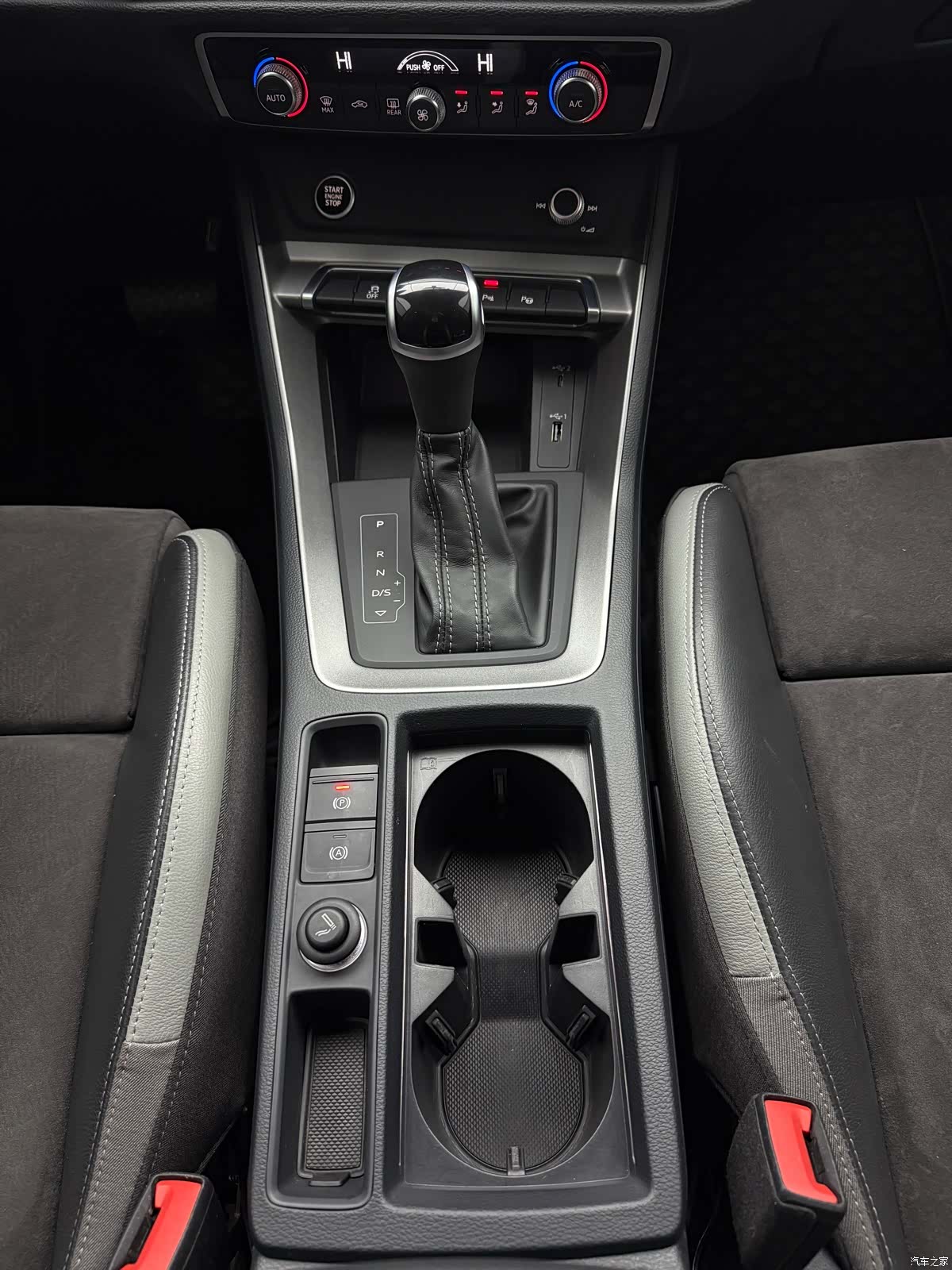 Audi Q3, 2021 11