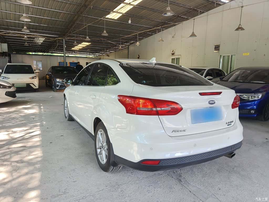 Ford Focus, 2018 все фото