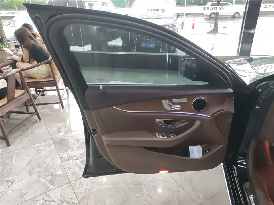 Mercedes-Benz E-class Mercedes-Benz E-class