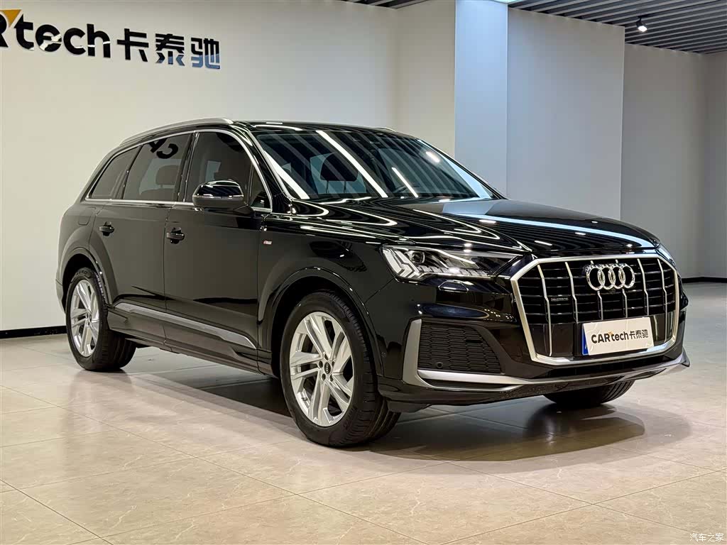 Audi Q7, 2024 2