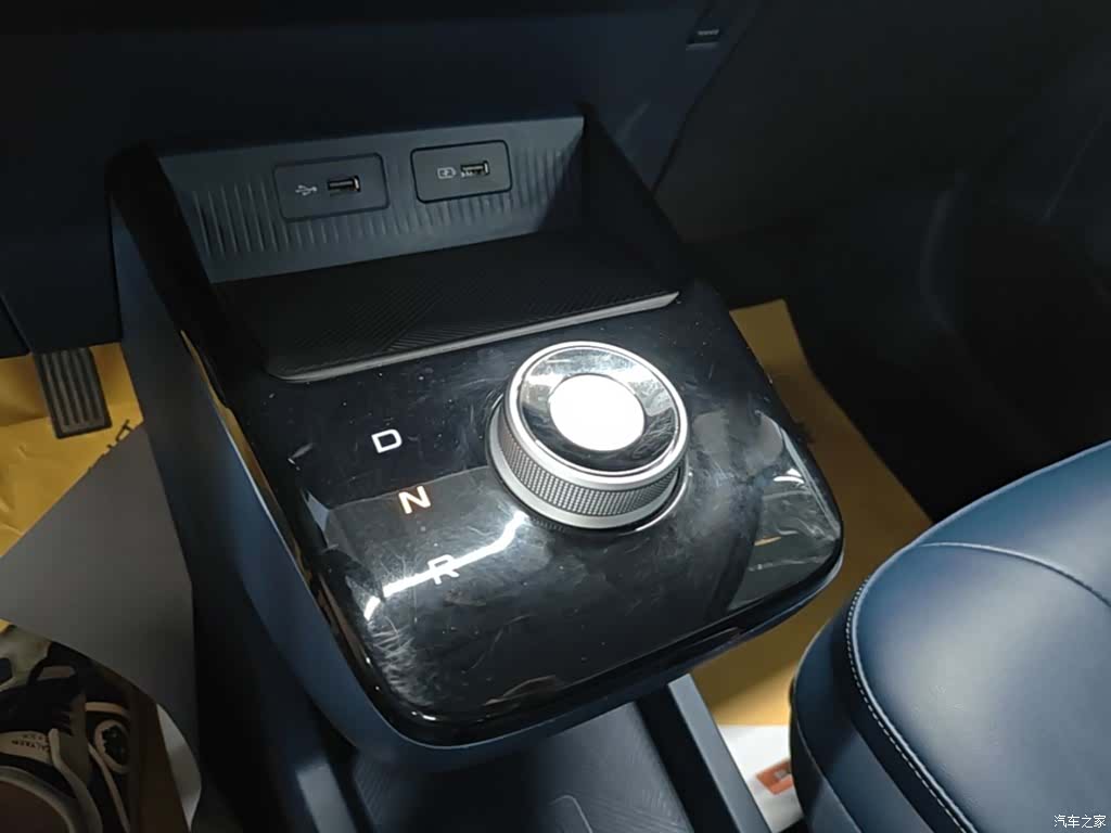 Geely E, 2023 14