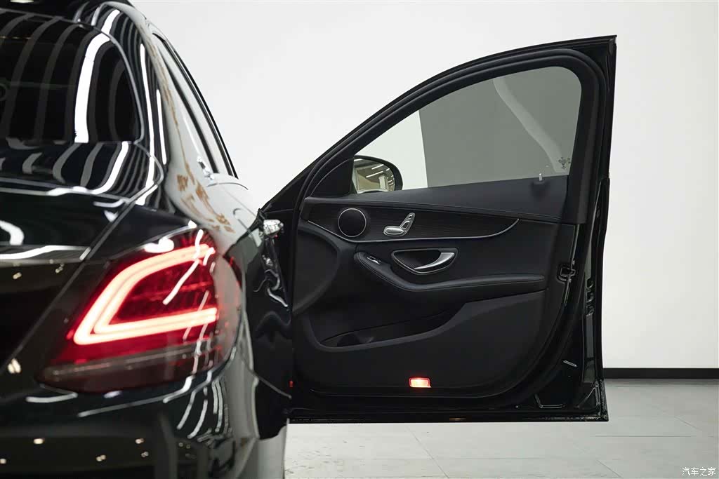 Mercedes-Benz C-Class, 2020 6