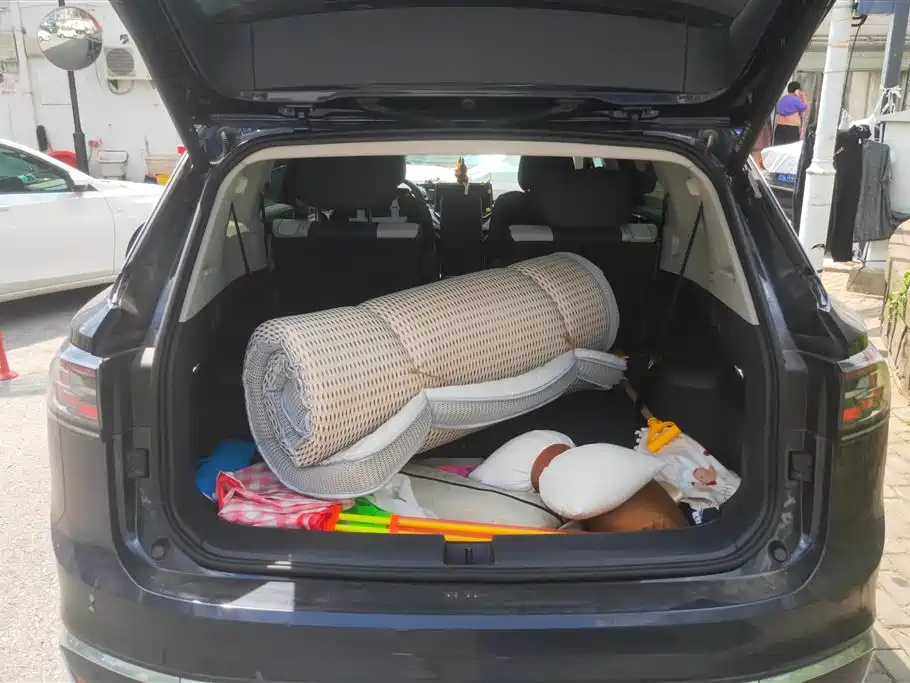 Volkswagen ID.6 CROZZ