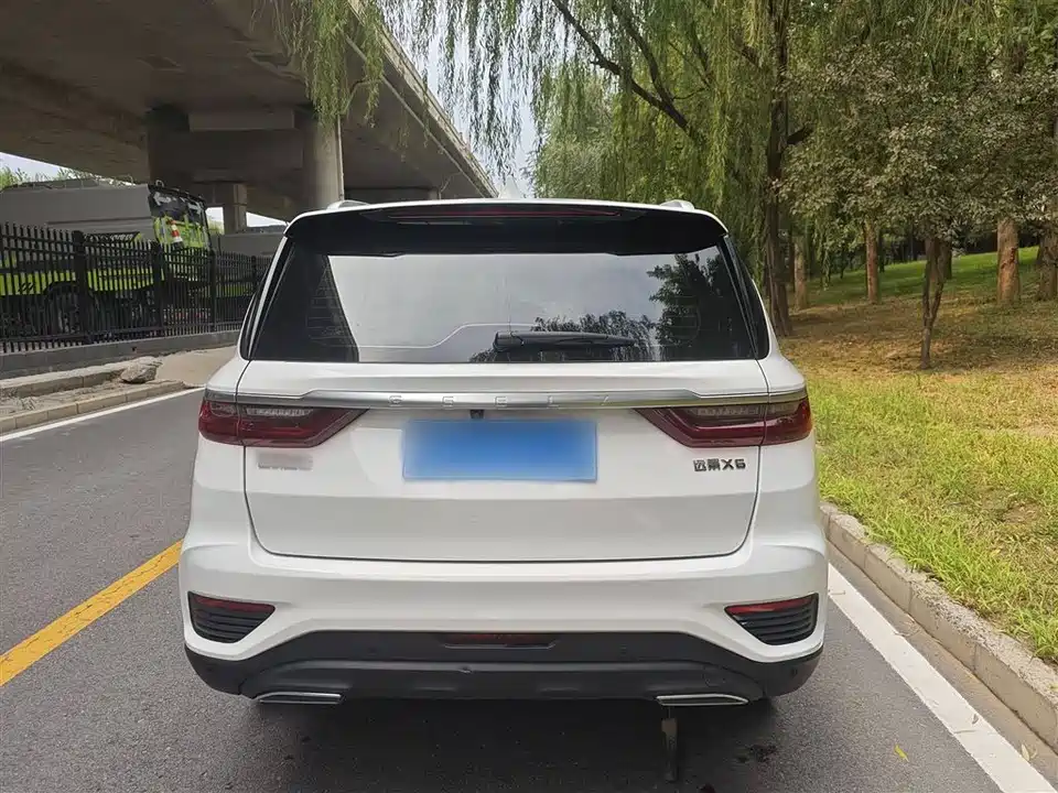Geely Vision X6